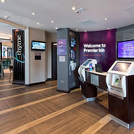 Premier Inn London Бромли Екстериор снимка