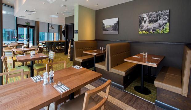 Premier Inn London Бромли Екстериор снимка
